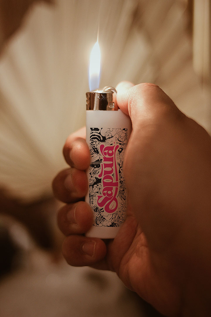 White Sapura Lighter